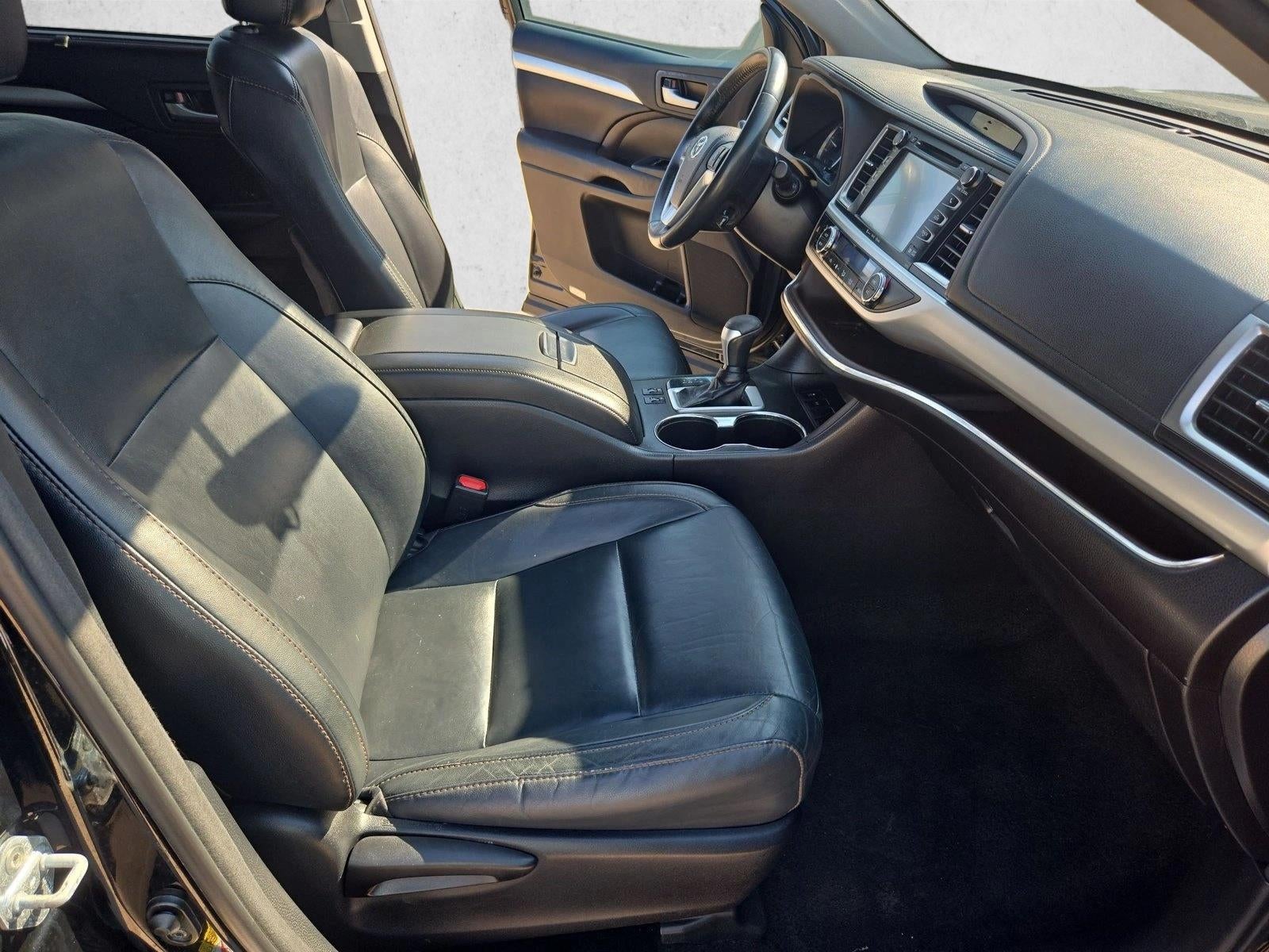 2016 Toyota Highlander XLE V6