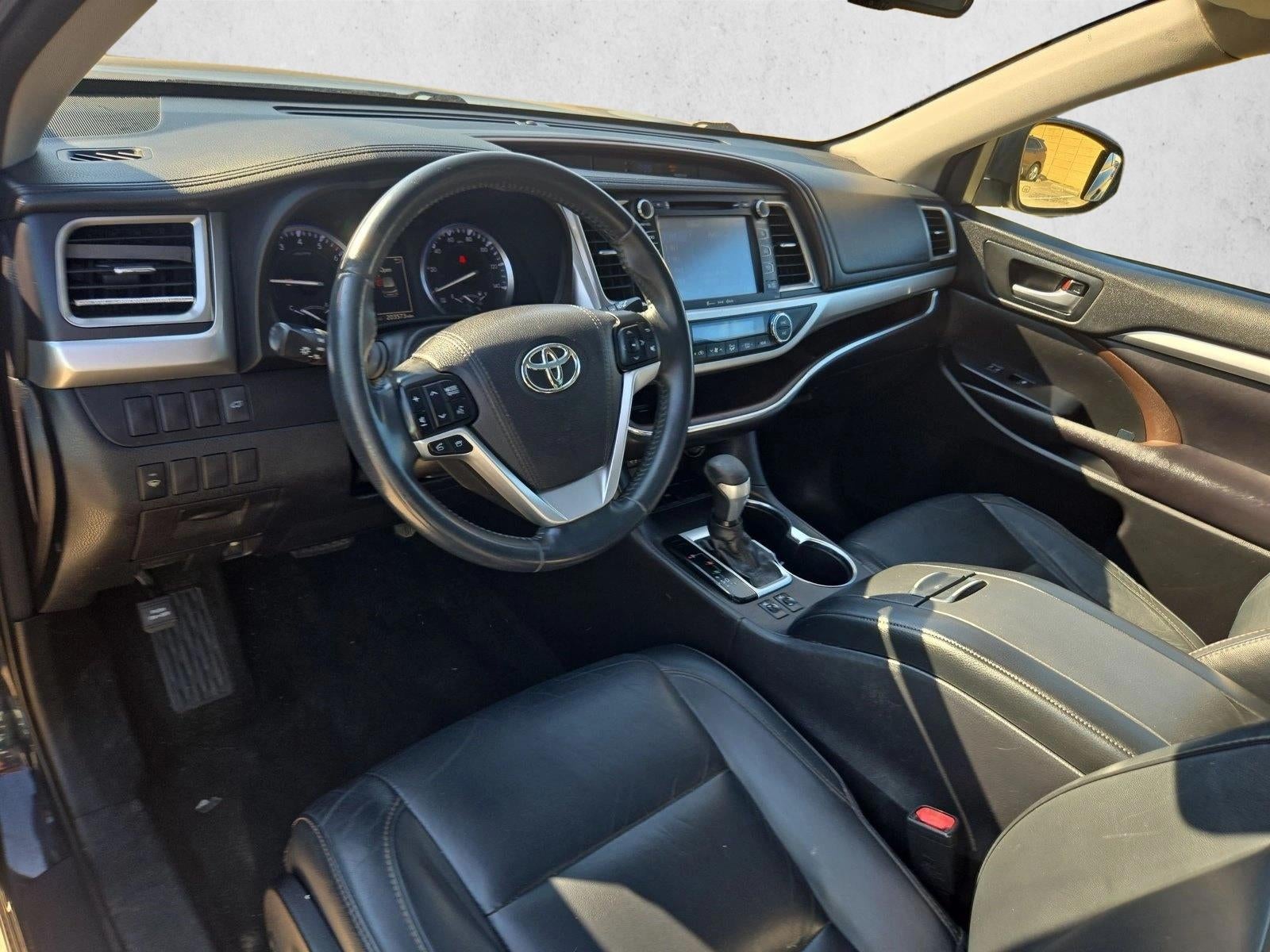 2016 Toyota Highlander XLE V6
