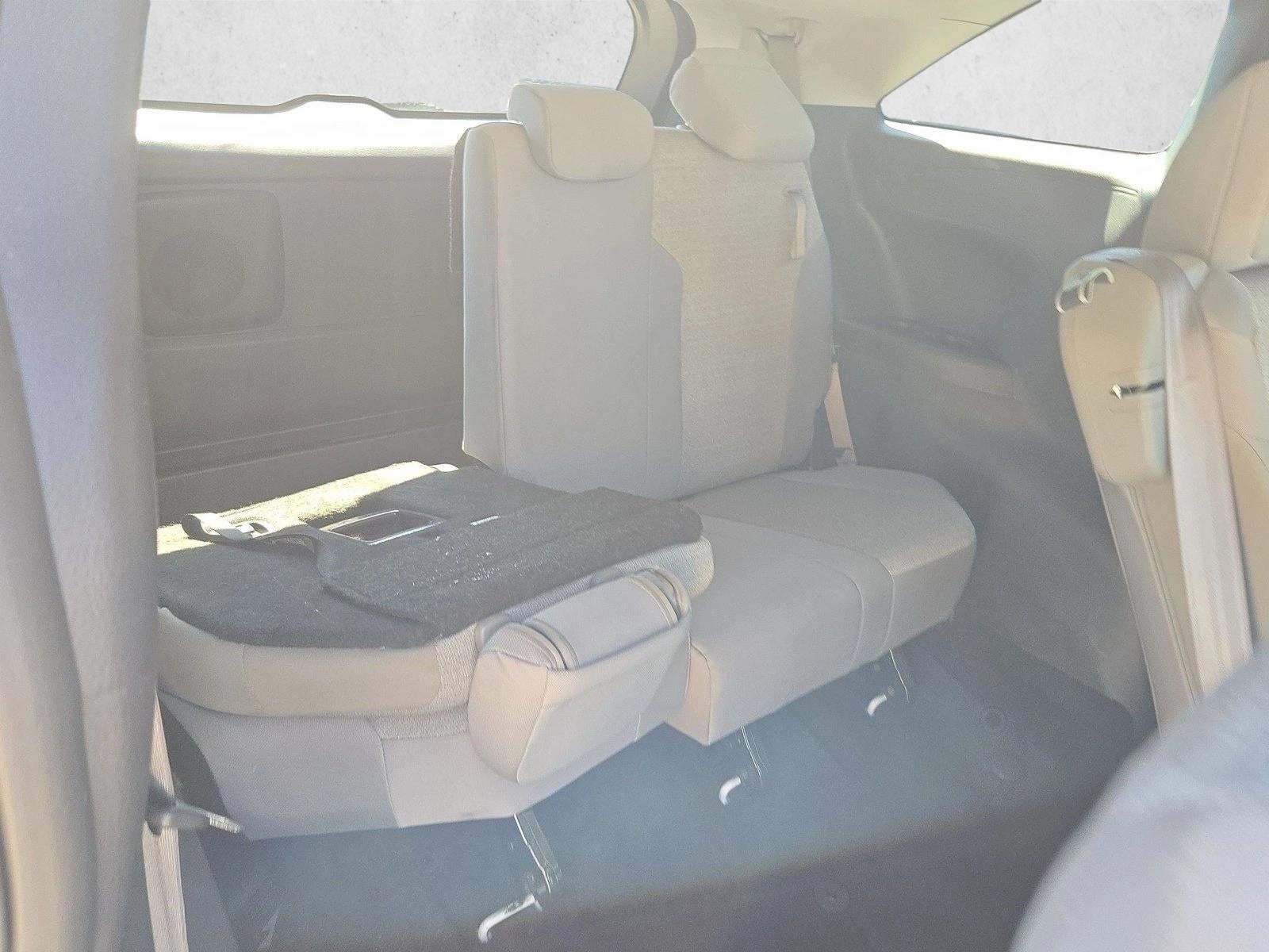 2025 Toyota Sienna LE