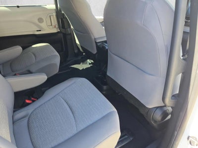 2025 Toyota Sienna LE