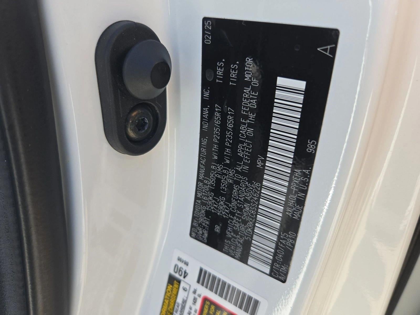 2025 Toyota Sienna LE
