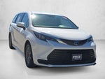 2025 Toyota Sienna LE
