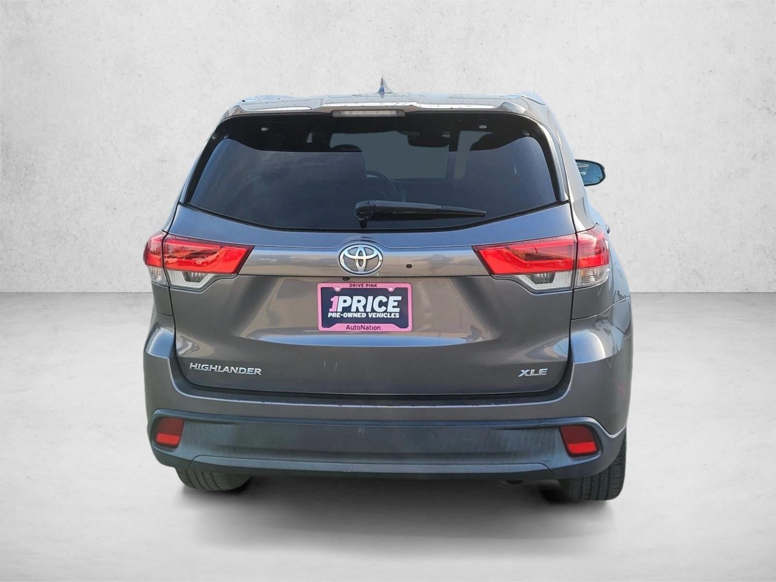 2018 Toyota Highlander SE