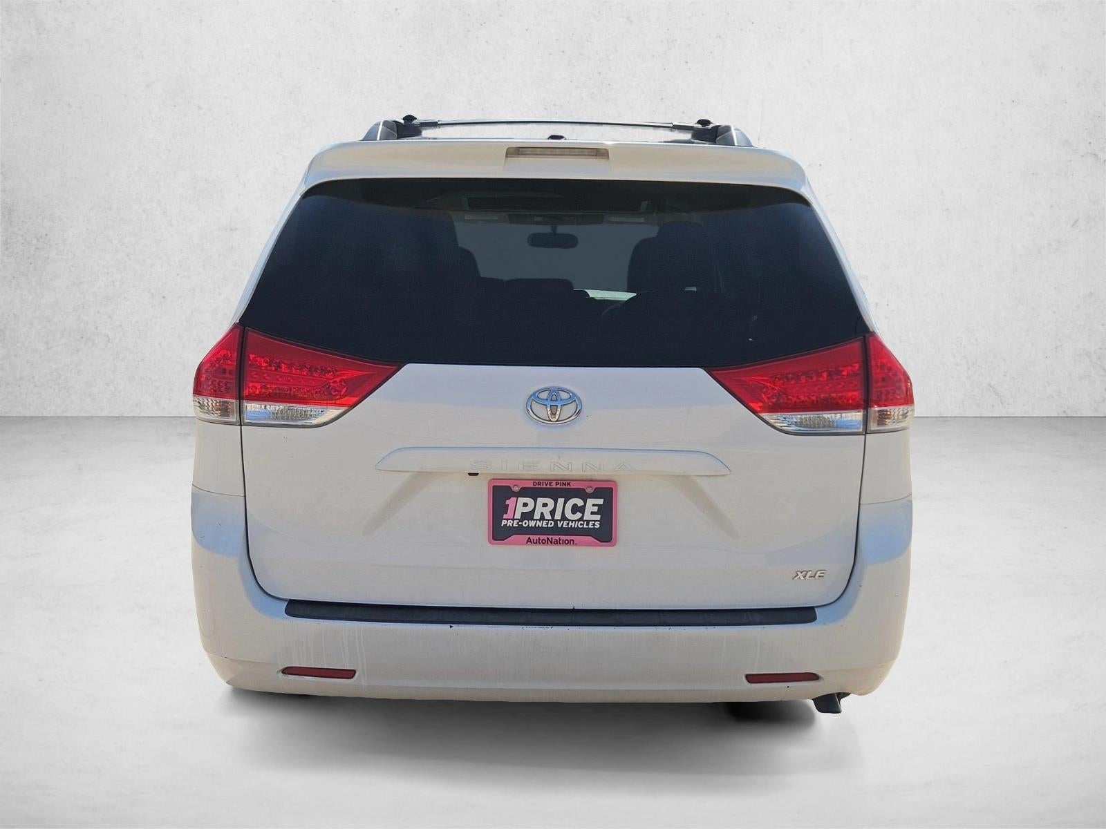 2014 Toyota Sienna XLE