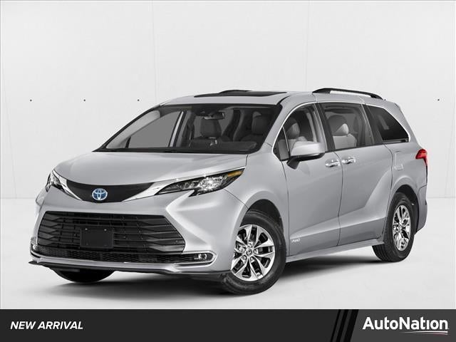 2025 Toyota Sienna XLE