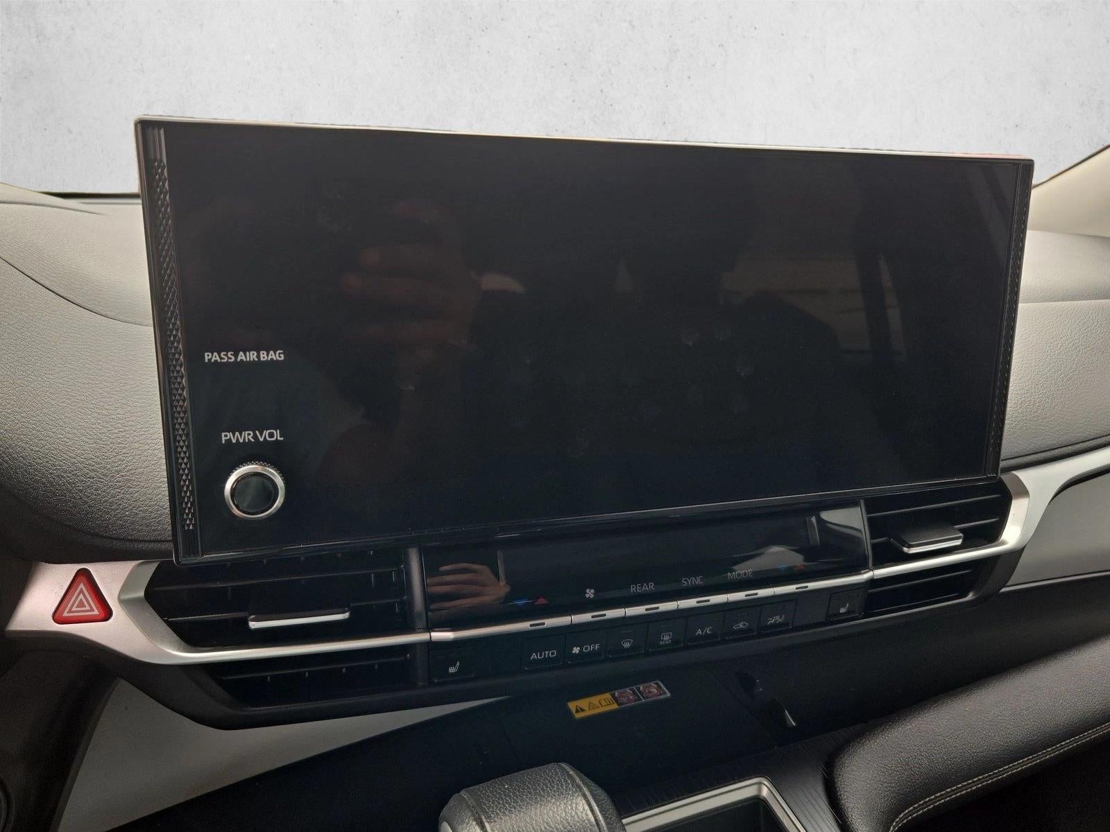 2025 Toyota Sienna XLE