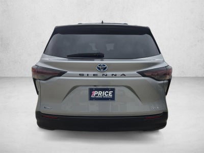 2025 Toyota Sienna XLE