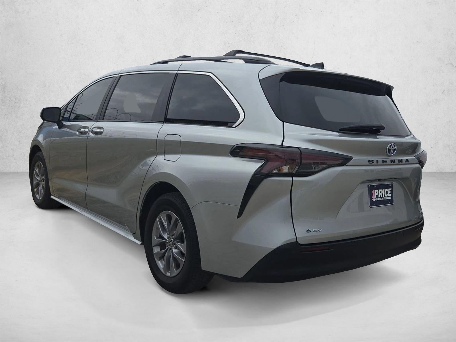 2025 Toyota Sienna XLE