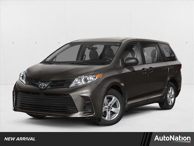 2018 Toyota Sienna XLE 8 Passenger