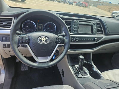 2019 Toyota Highlander LE