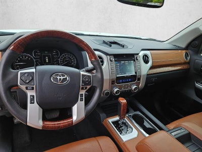 2018 Toyota Tundra 4WD SR5