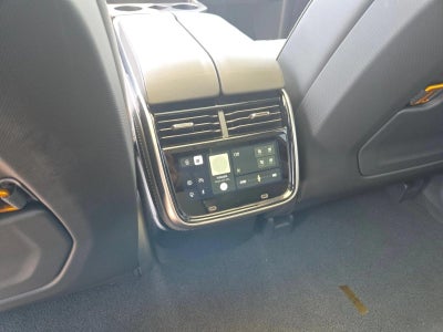 2026 RIVIAN R1S Base
