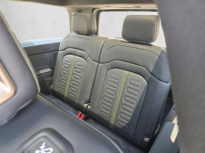 2026 RIVIAN R1S Base