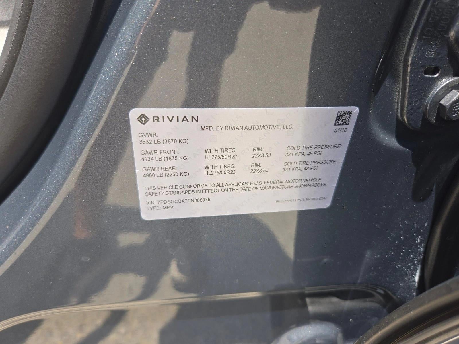 2026 RIVIAN R1S Base