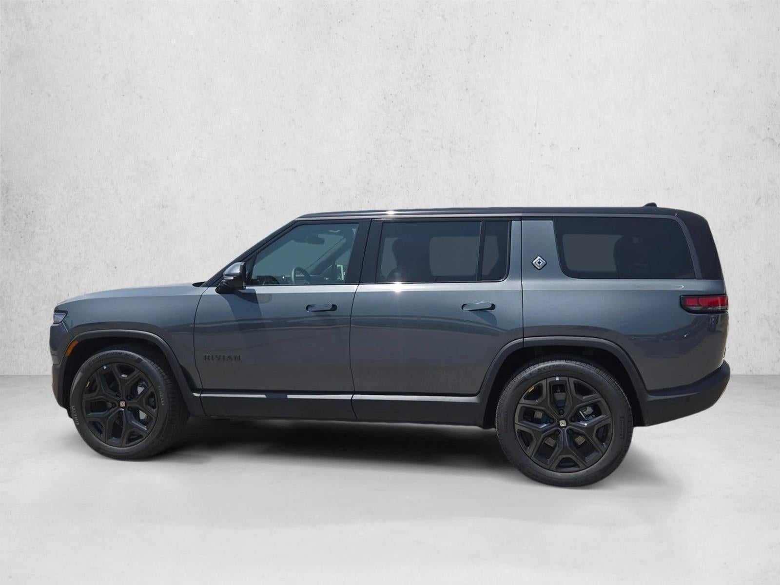 2026 RIVIAN R1S Base