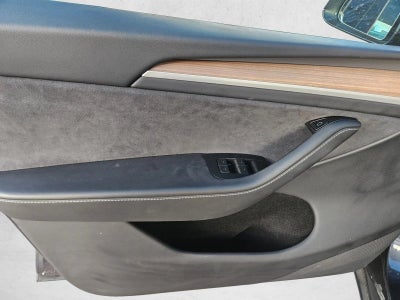 2025 Tesla Model Y Long Range