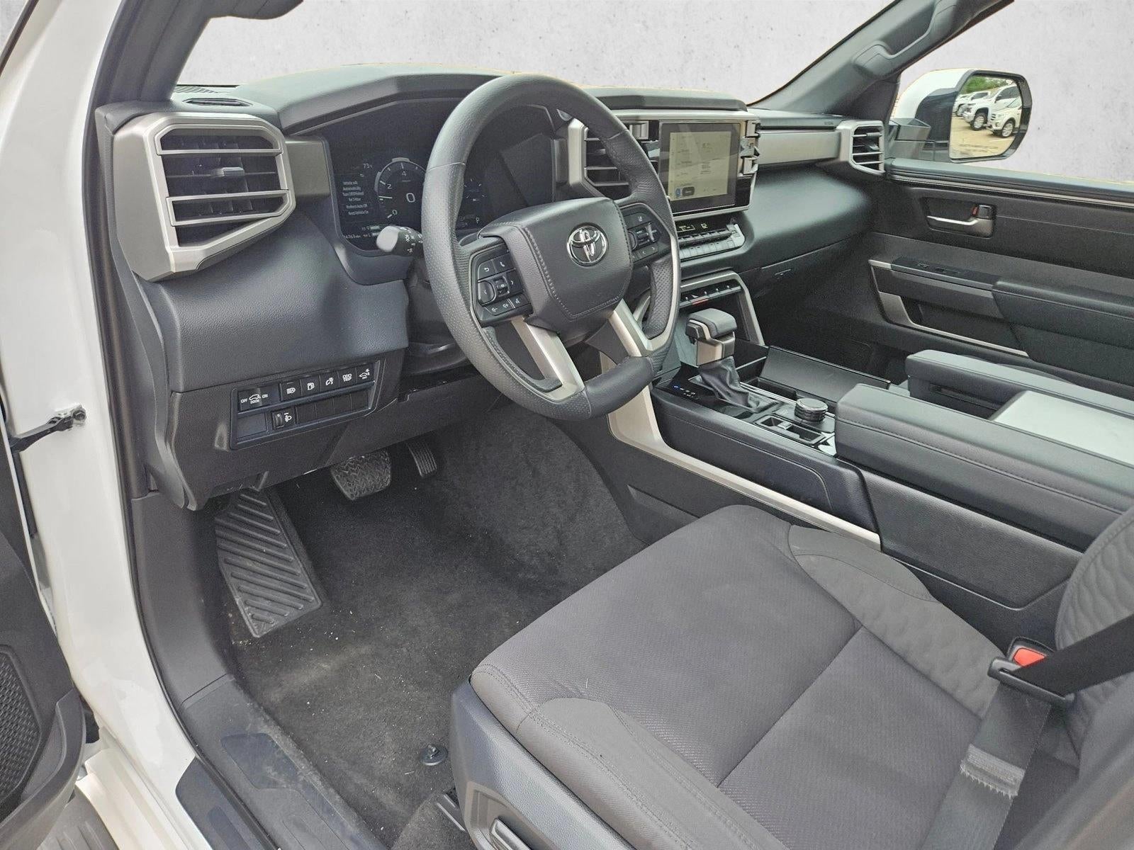 2025 Toyota Sequoia SR5