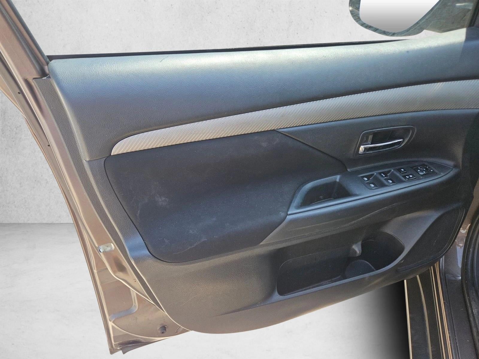 2018 Mitsubishi Outlander SE