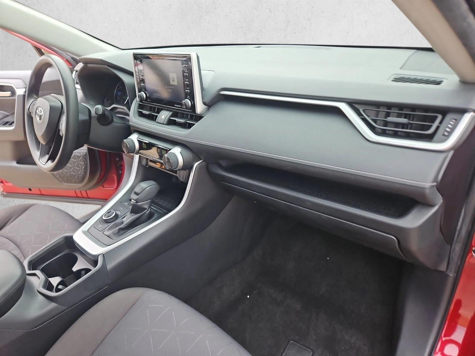 2020 Toyota RAV4 Hybrid XLE