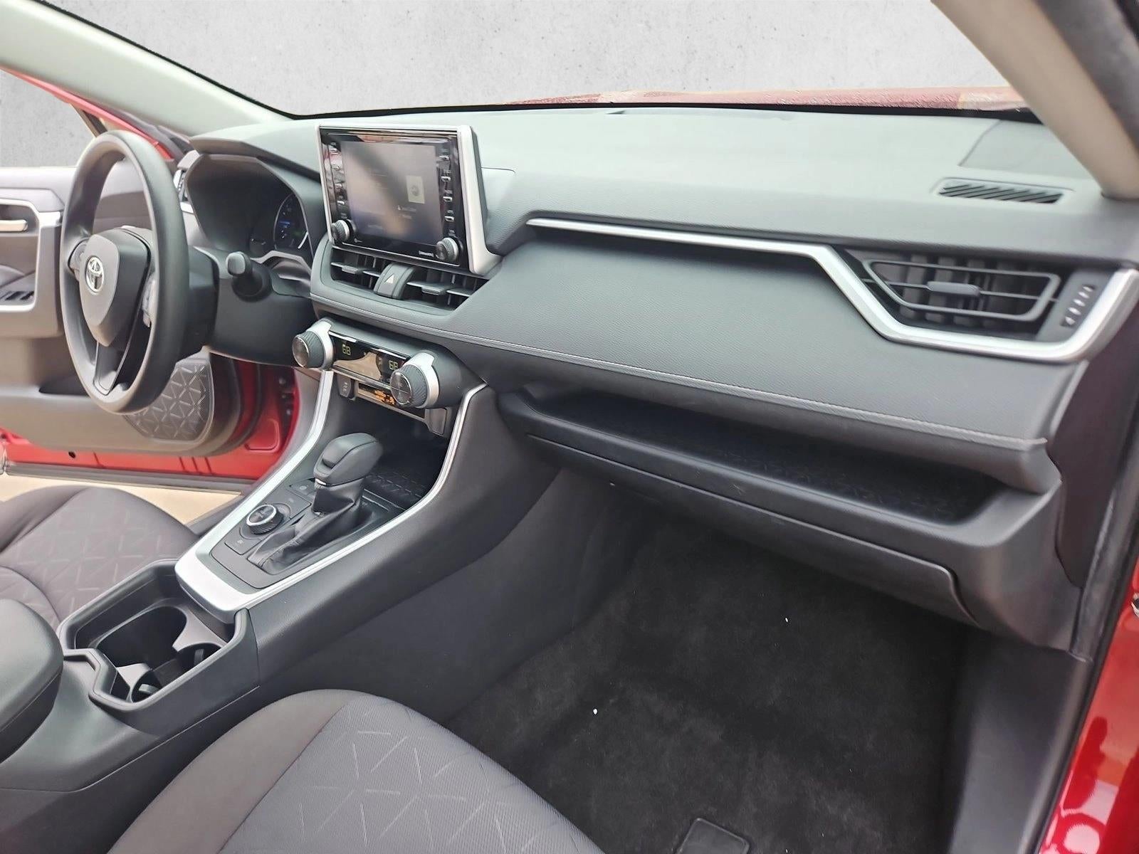 2020 Toyota RAV4 Hybrid XLE