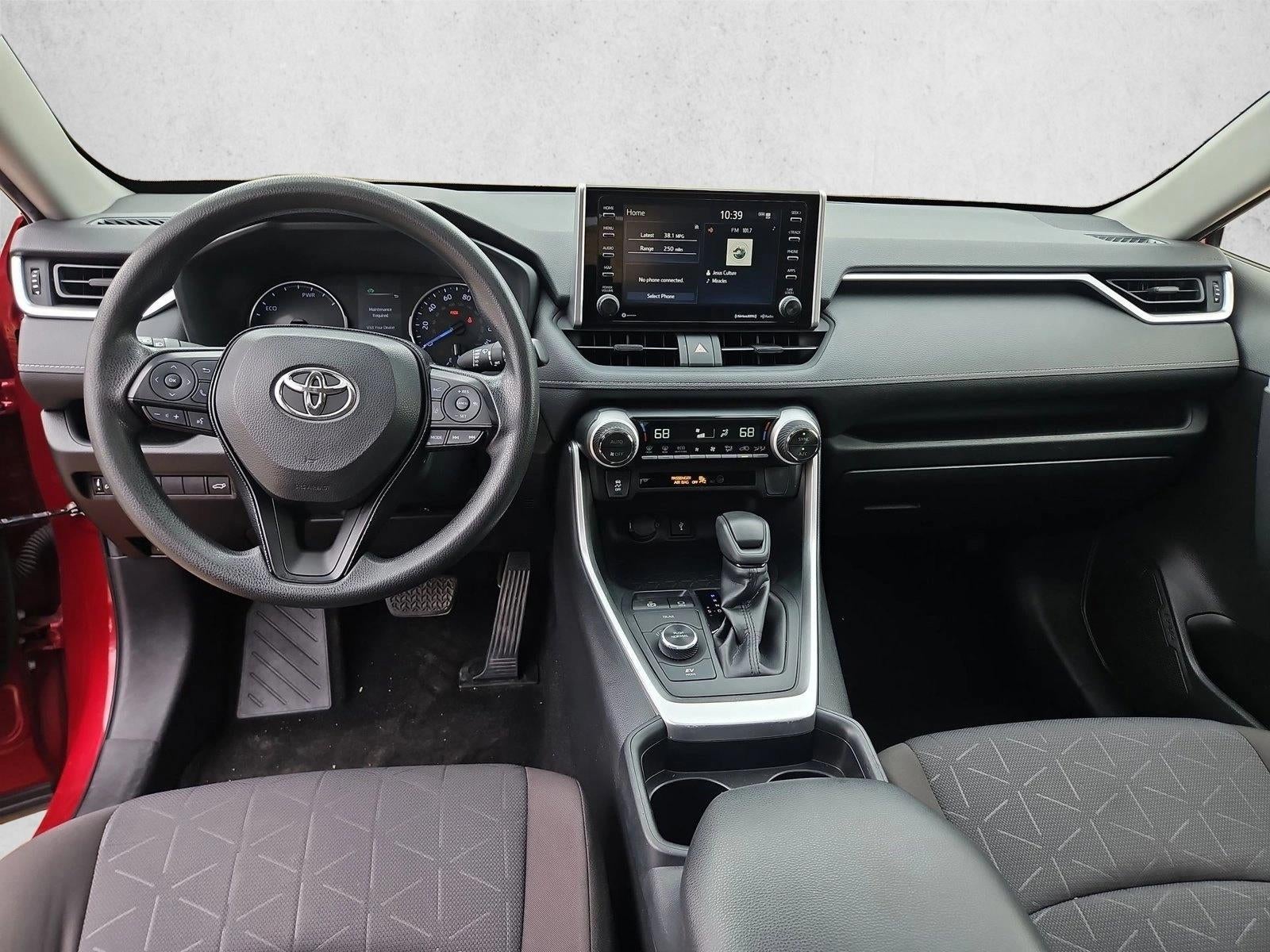 2020 Toyota RAV4 Hybrid XLE