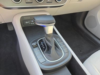 2024 Hyundai Kona SE