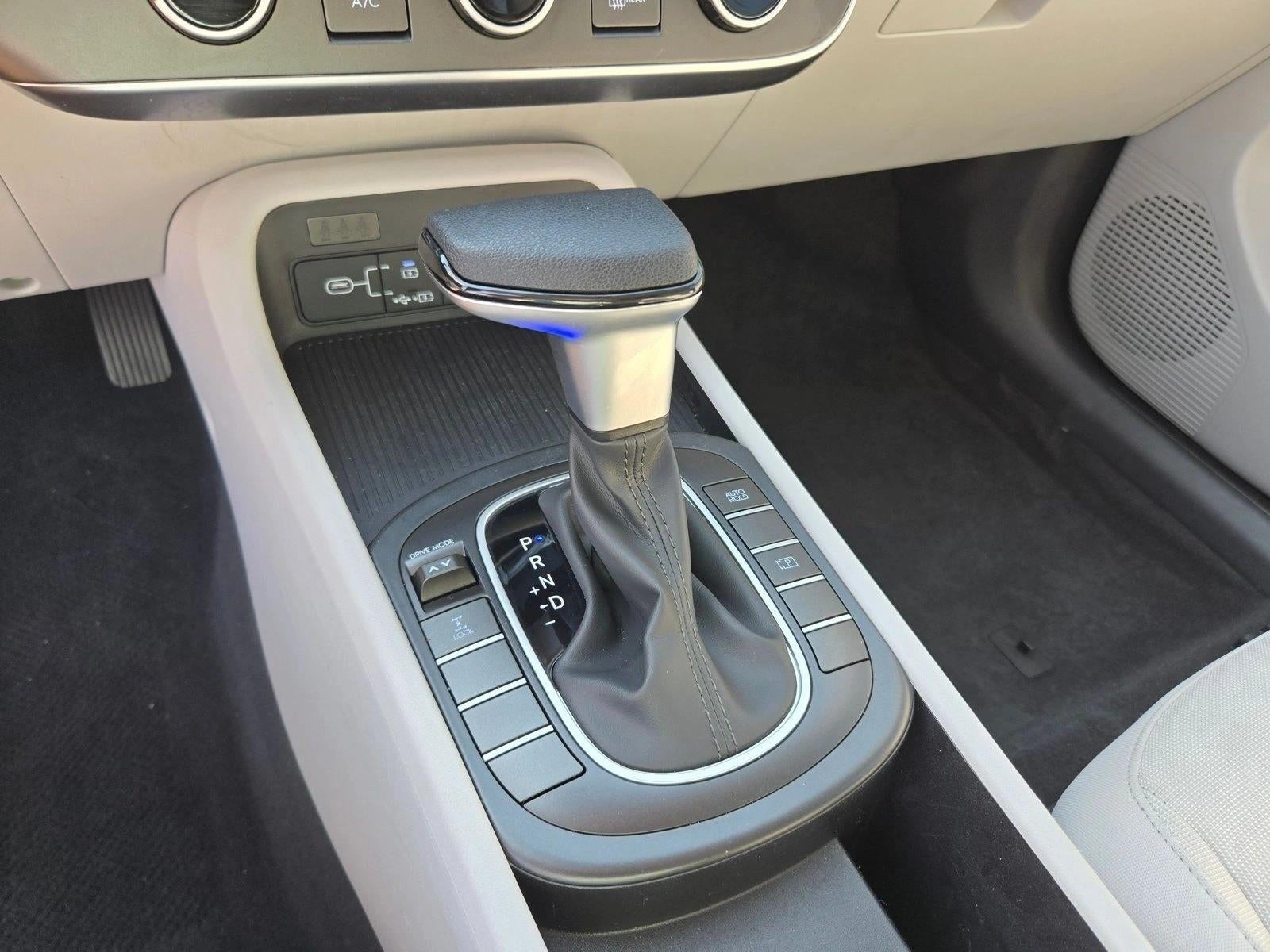 2024 Hyundai Kona SE