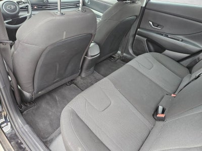 2023 Hyundai Elantra SE