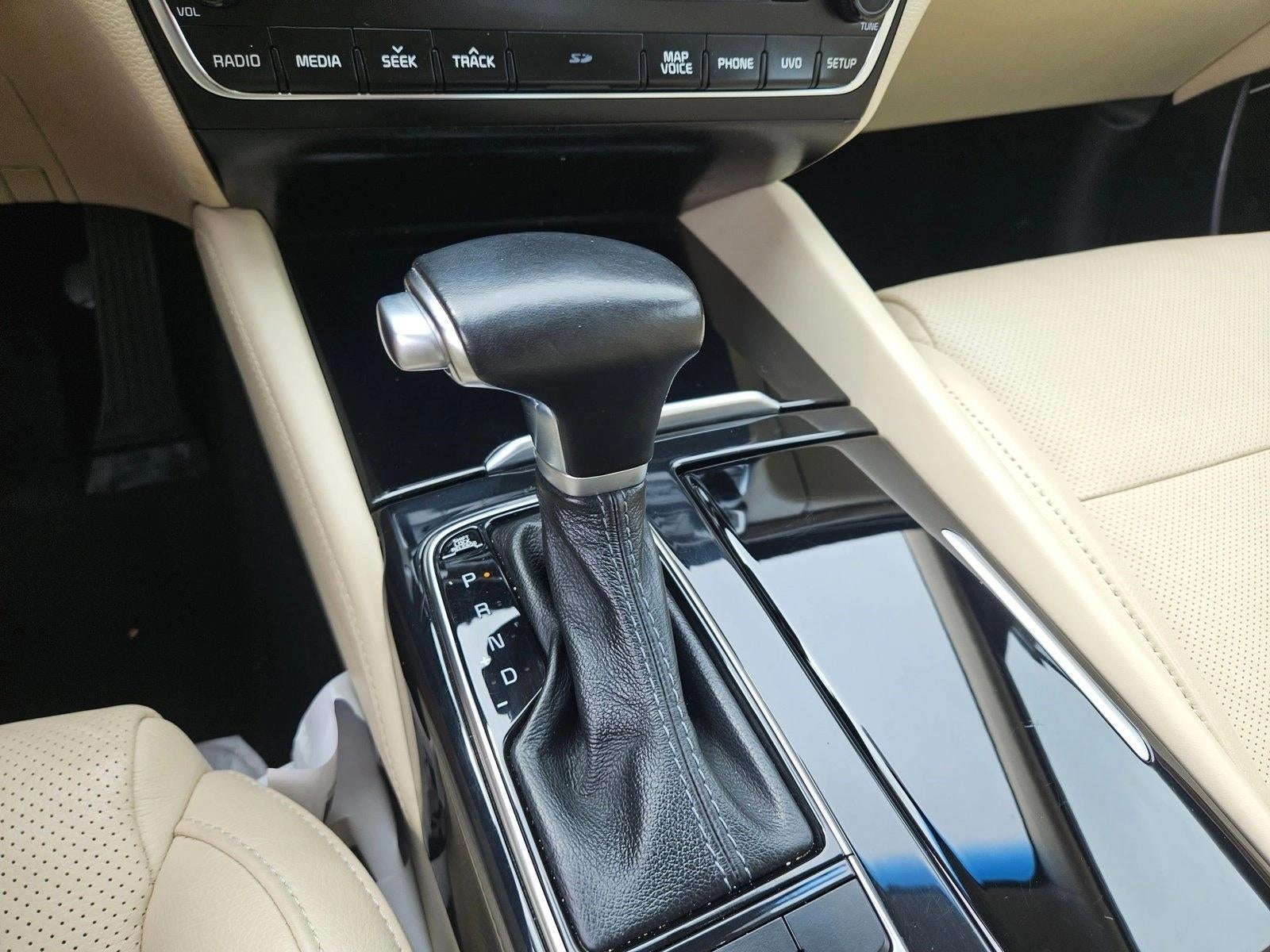 2018 Kia Cadenza Premium