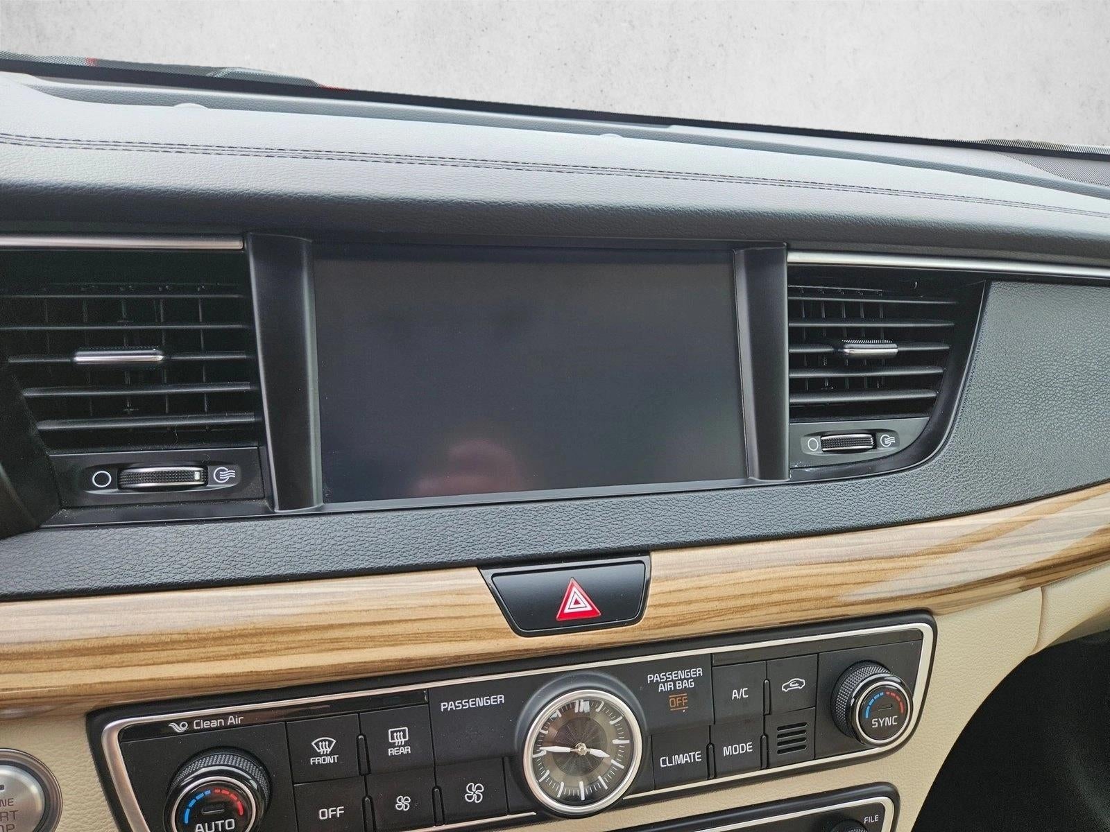 2018 Kia Cadenza Premium