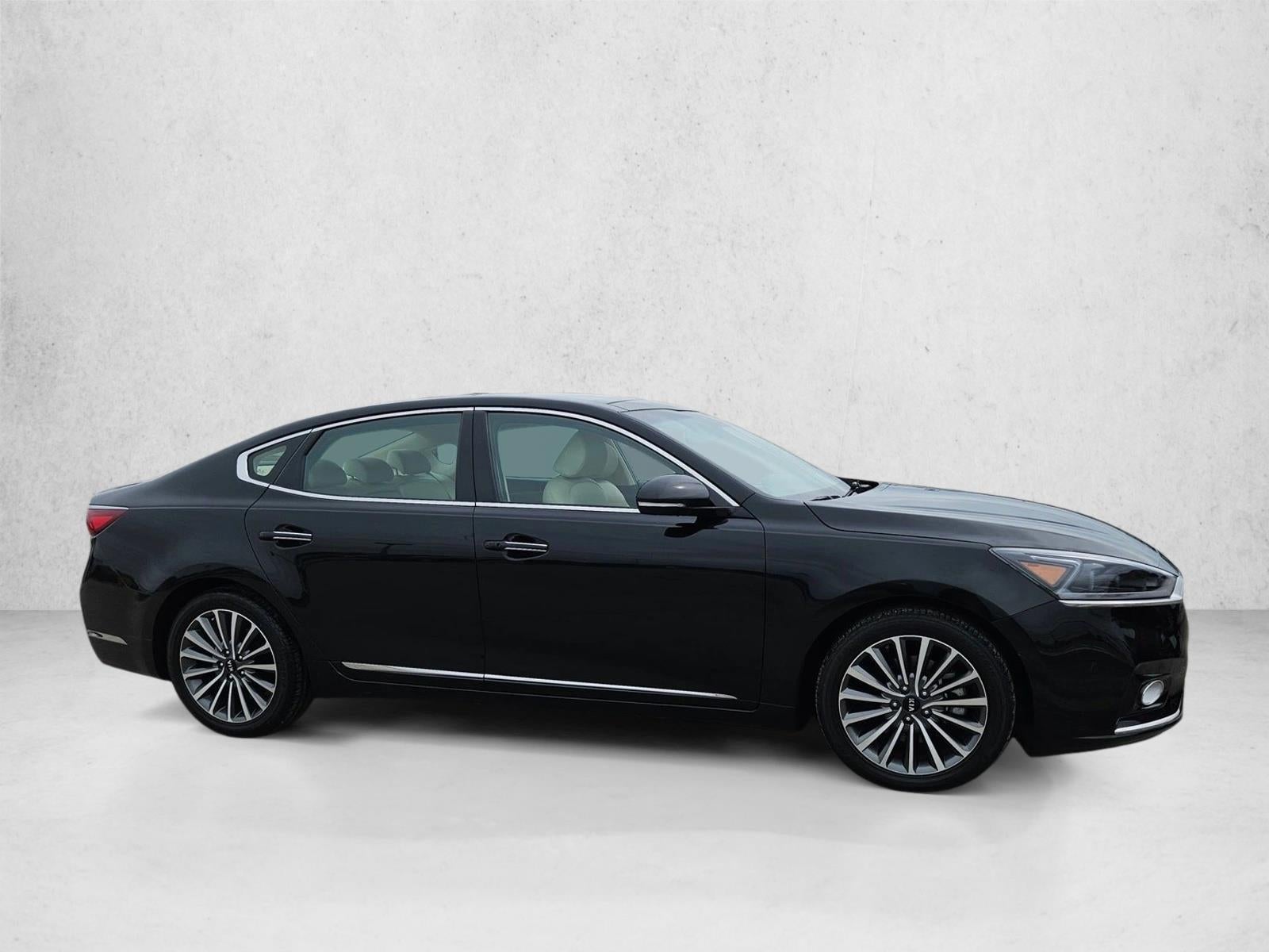 2018 Kia Cadenza Premium