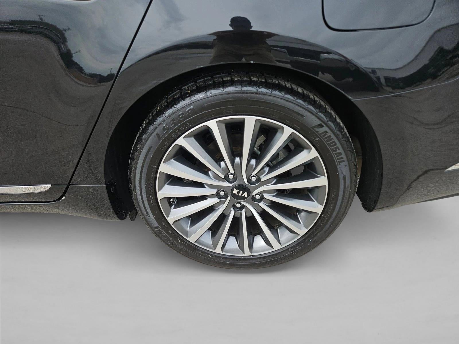 2018 Kia Cadenza Premium