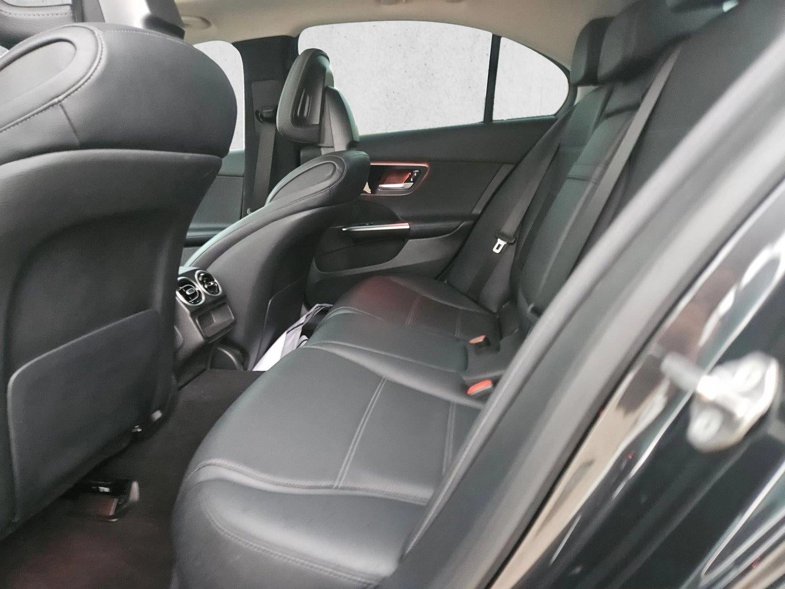 2022 Mercedes-Benz C-Class C 300