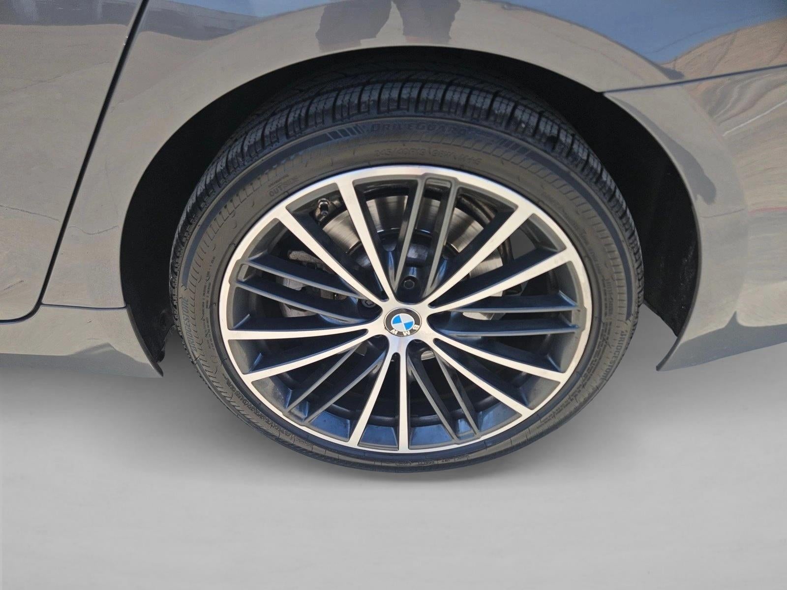 2022 BMW 530 i