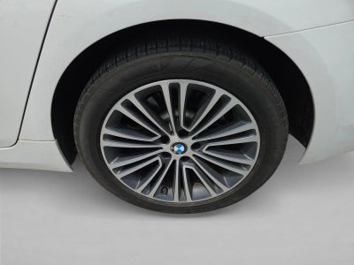 2018 BMW 5 Series 530i