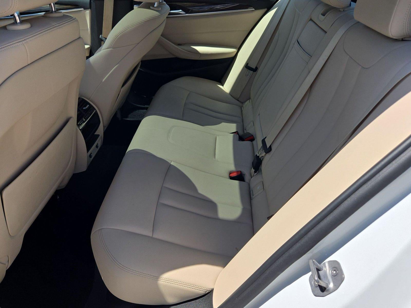 2018 BMW 530i 530i