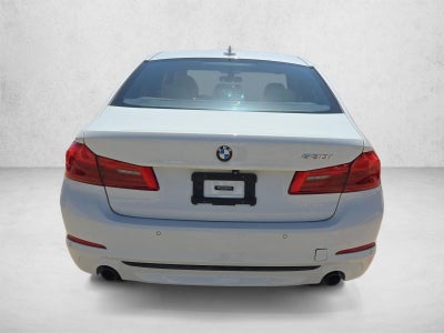 2018 BMW 530i 530i