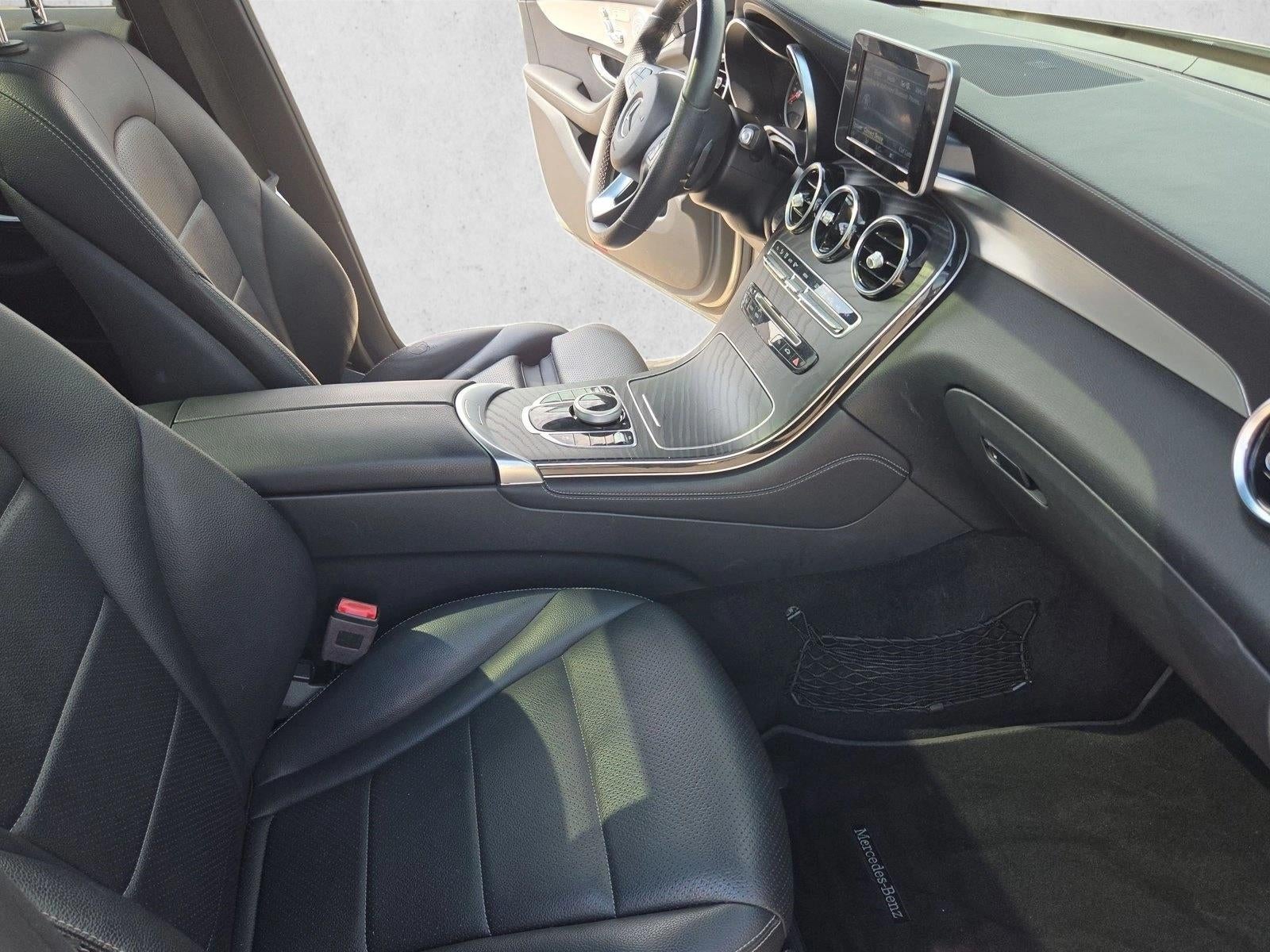 2019 Mercedes-Benz GLC 300 GLC 300