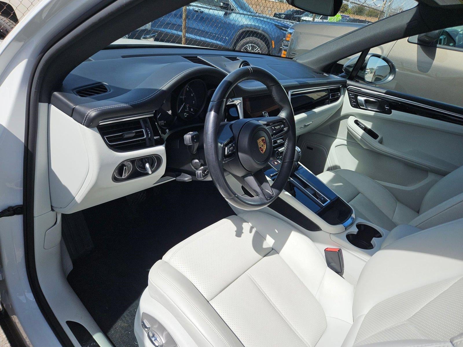 2023 Porsche Macan Base