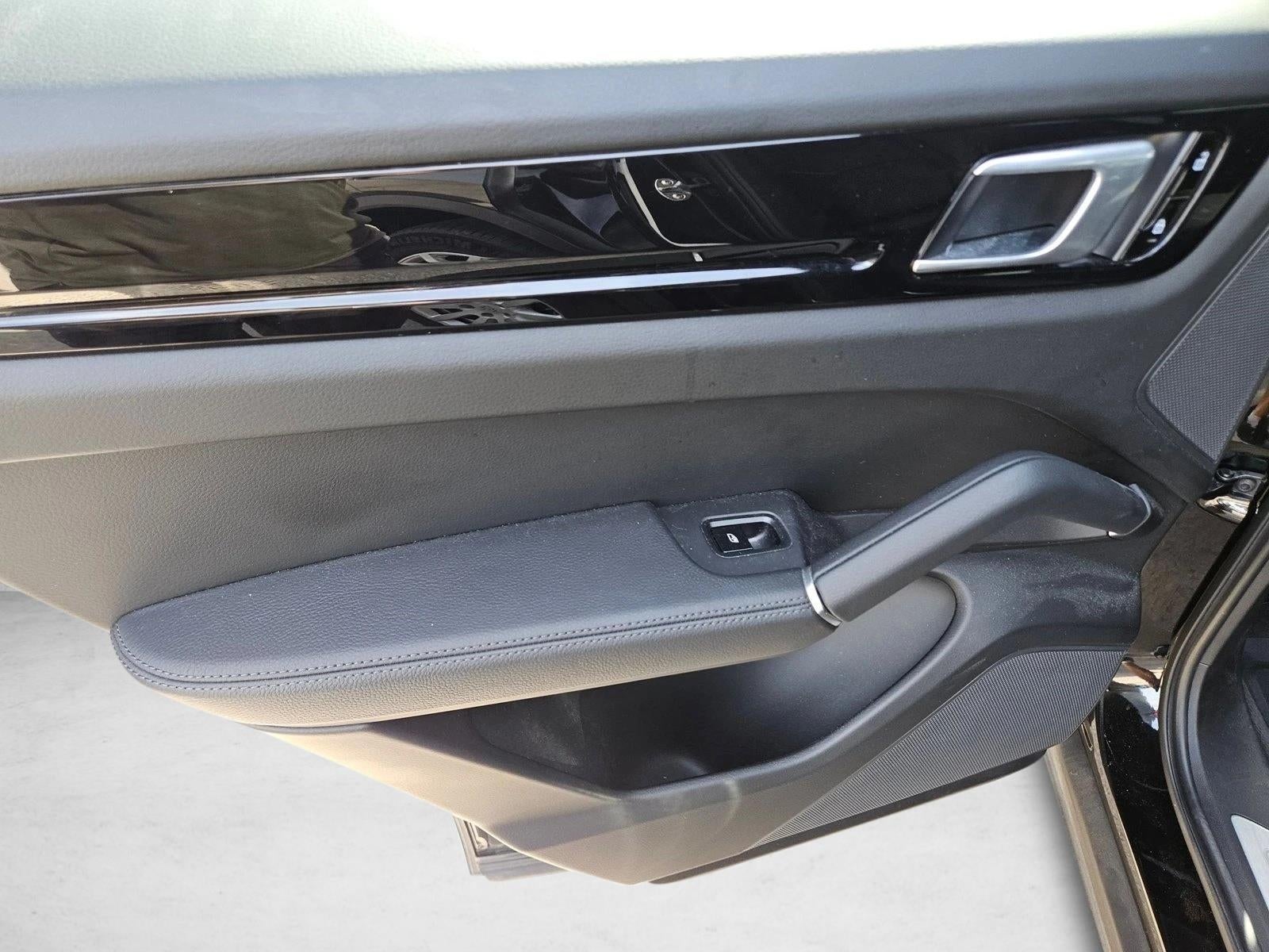 2021 Porsche Cayenne Base