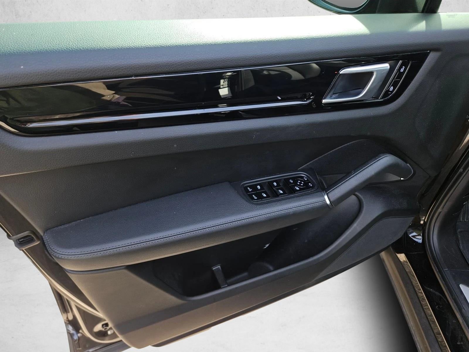 2021 Porsche Cayenne Base