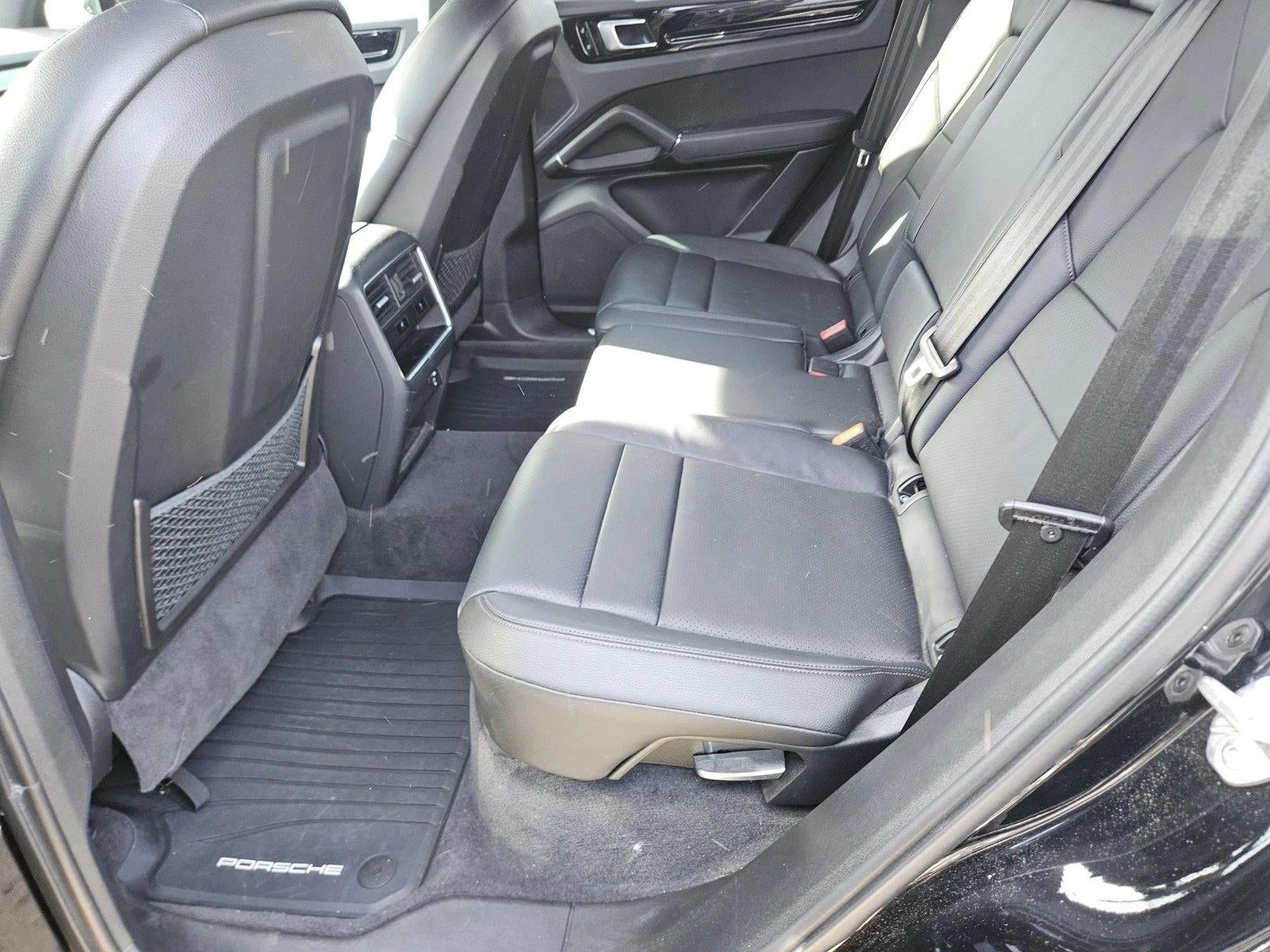 2021 Porsche Cayenne Base