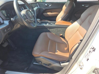 2020 Volvo XC60 T5 Momentum