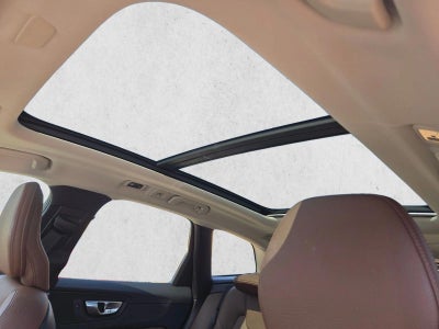 2020 Volvo XC60 T5 Momentum