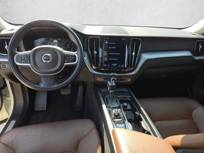 2020 Volvo XC60 T5 Momentum