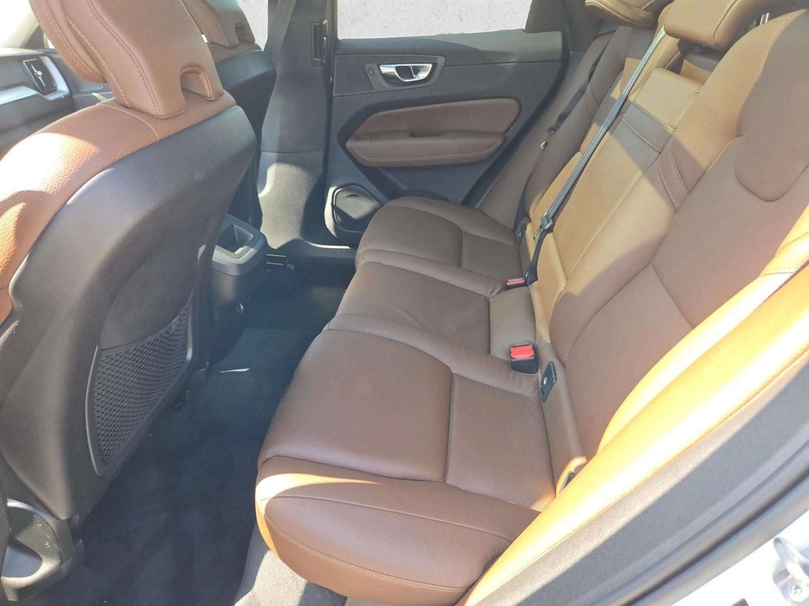 2020 Volvo XC60 T5 Momentum