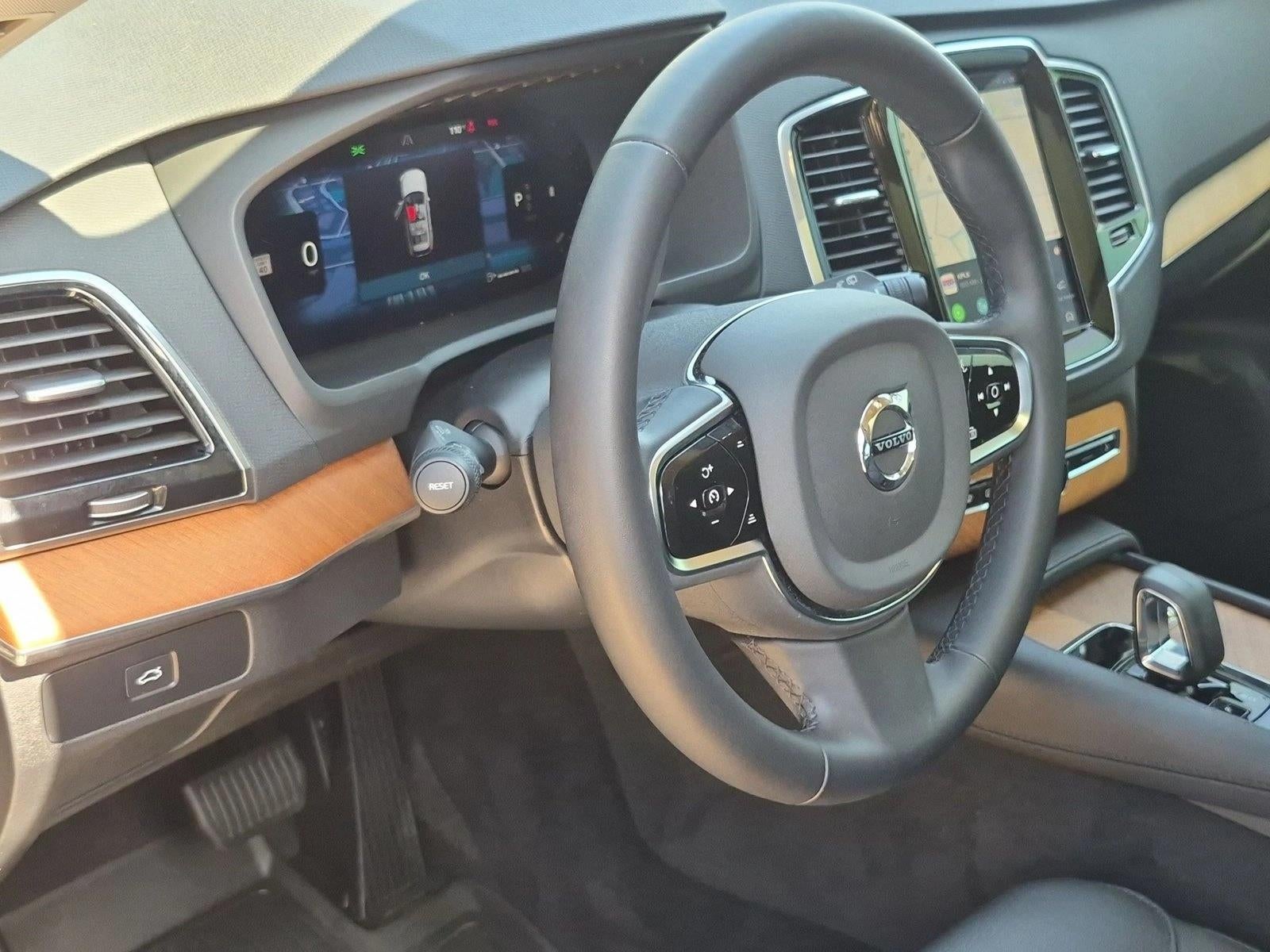 2024 Volvo XC90 B5 Plus Bright Theme