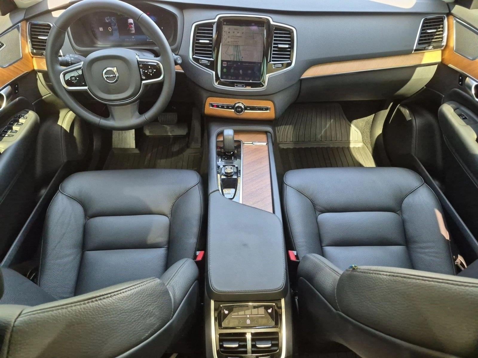 2024 Volvo XC90 B5 Plus Bright Theme