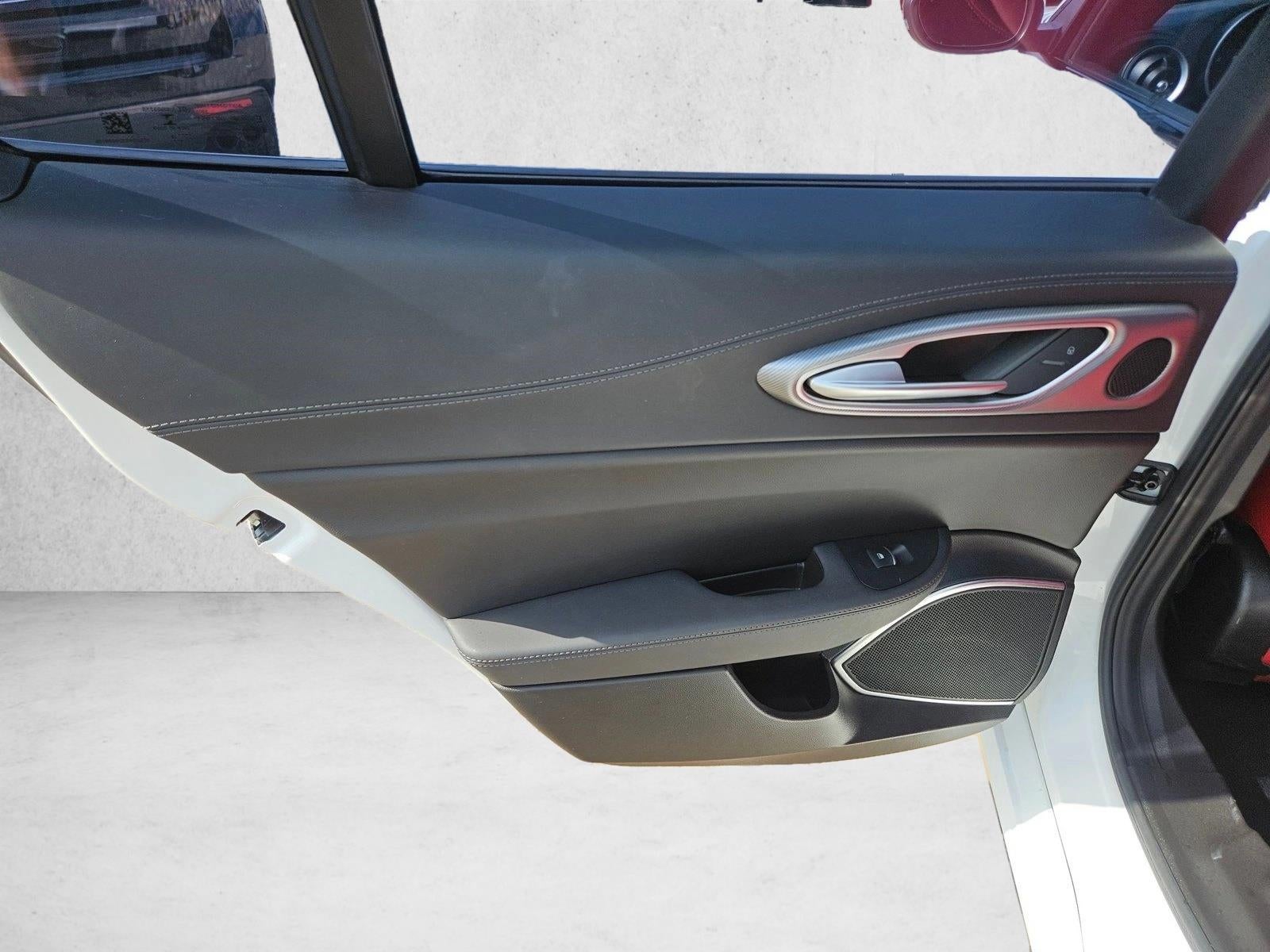 2023 Alfa Romeo Giulia Veloce RWD