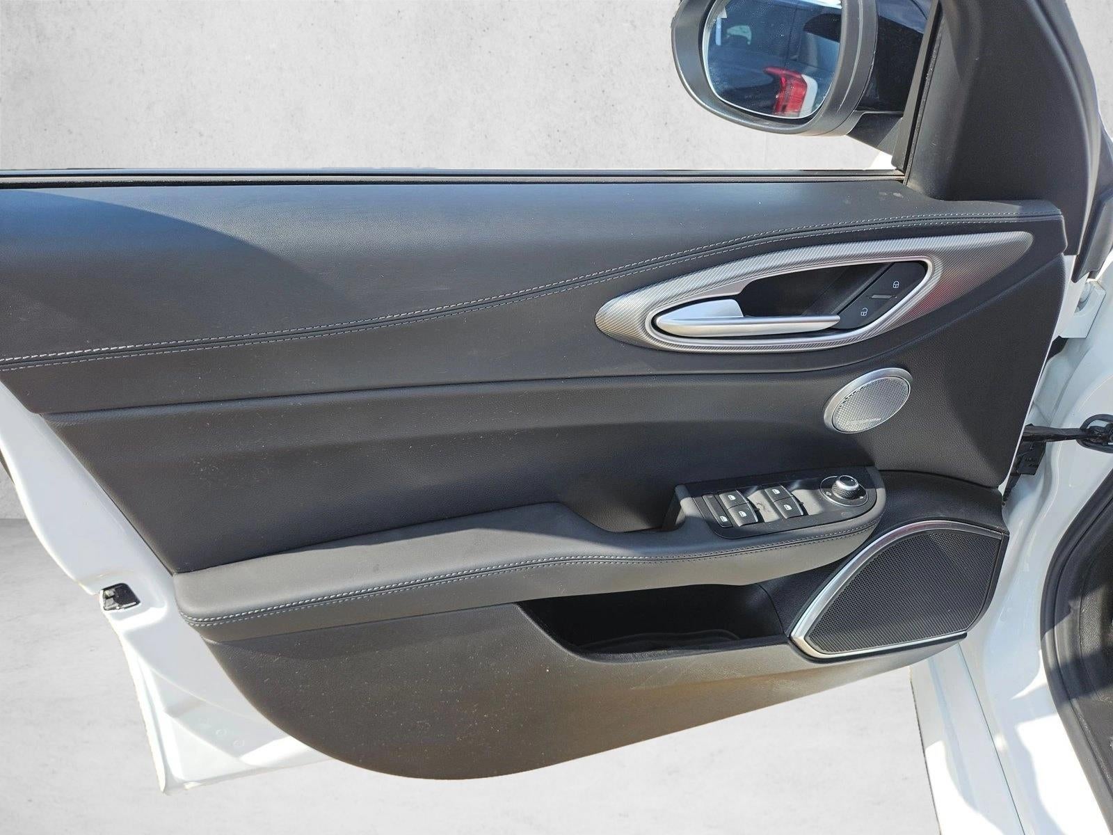 2023 Alfa Romeo Giulia Veloce RWD